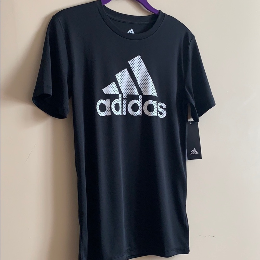 NWT Adidas black logo t-shirt M (10-12 y/o boy)
